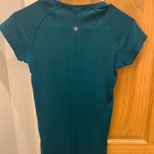 Lulu Lemon short sleeve